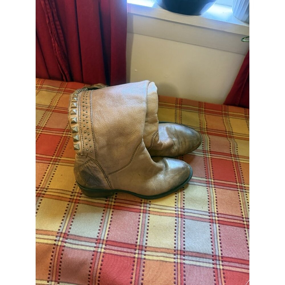Vince Comuto Boots Size 6